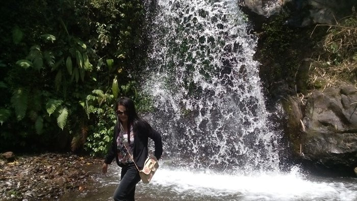 Sisir Waterfall景点图片