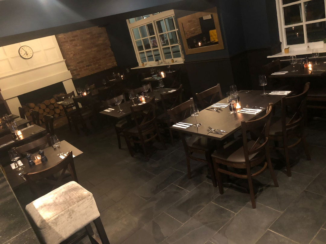 No 15 Bar & Grill