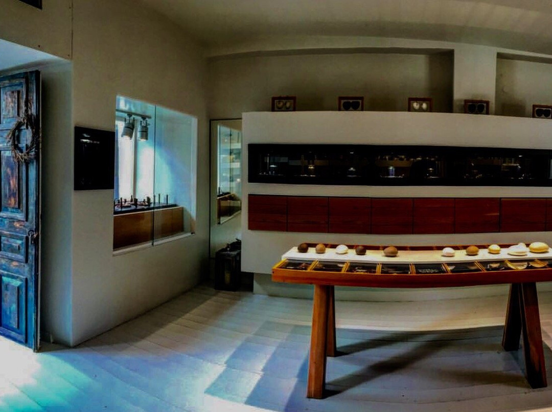 Naousa旅游景点-Hera's Gallery Shop