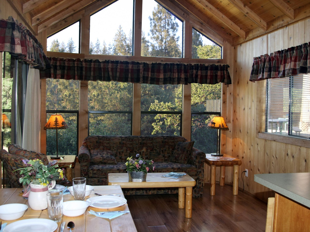 Yosemite Pines RV Resort