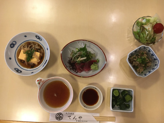 天ぷら割烹 てんや