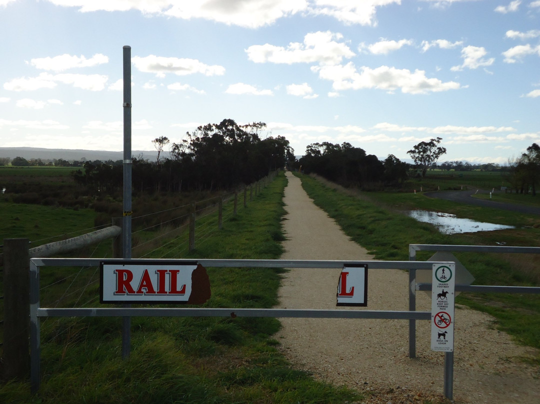 Gippsland Plains Rail Trail-特拉拉尔根必去景点