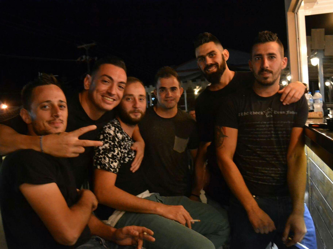 Catacombs Cocktail Cafe-Bar-Alykanas必去景点