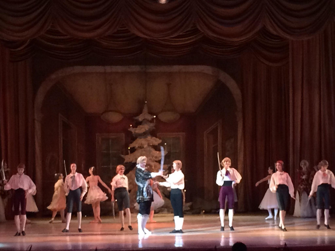Dnipro Academic Opera and Ballet Theater-第聂伯罗必去景点