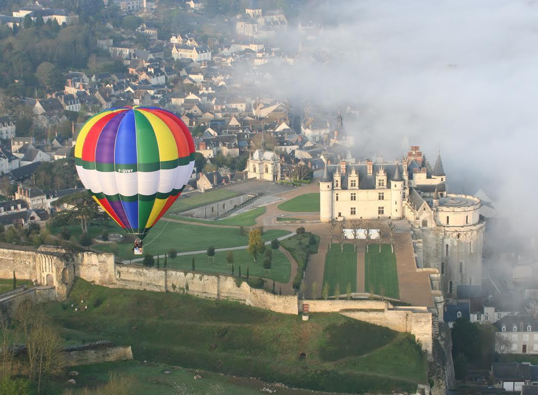 Amboise Montgolfière Balloon Revolution景点图片