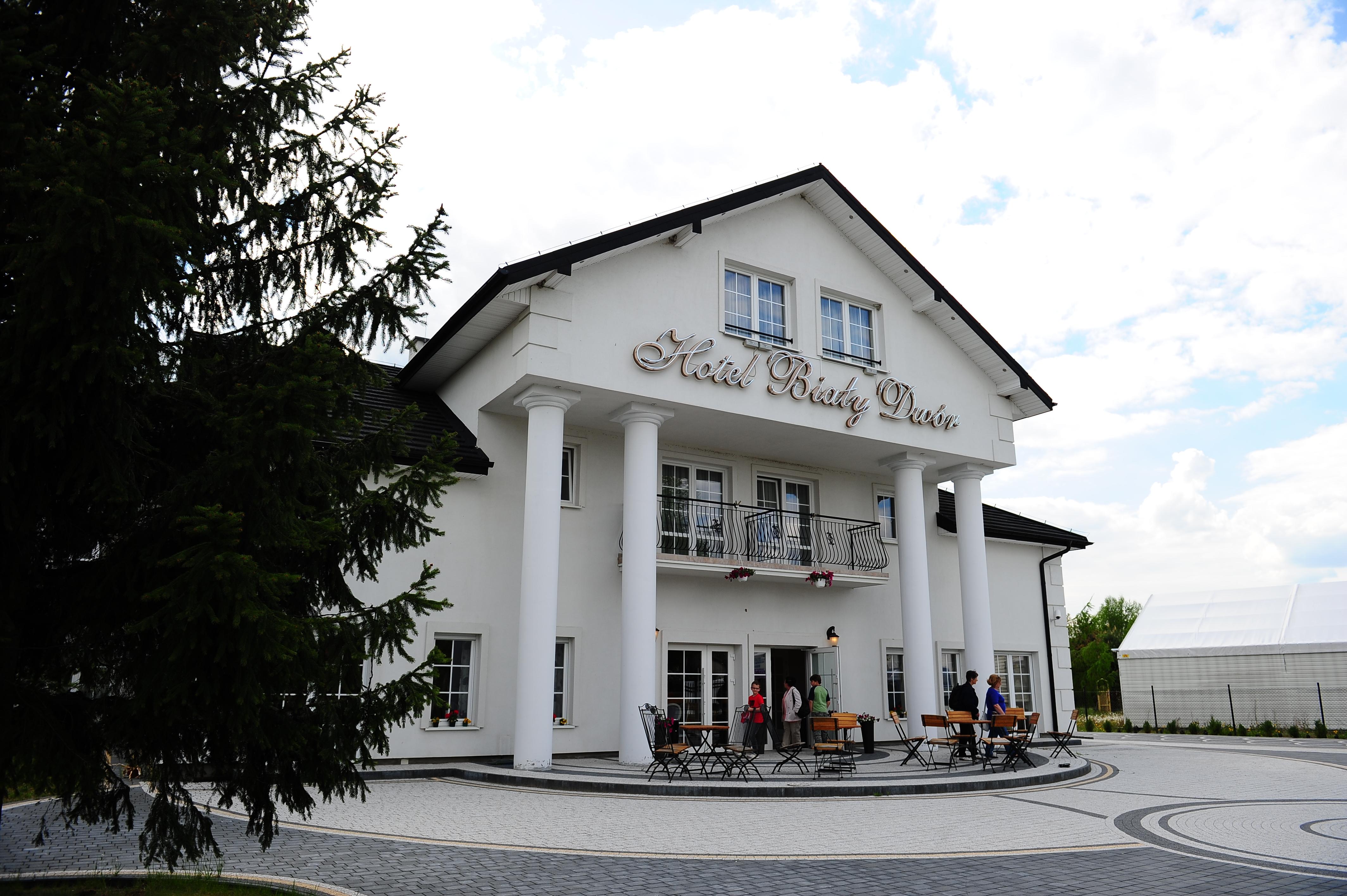 Hotel Bialy Dwor-官方