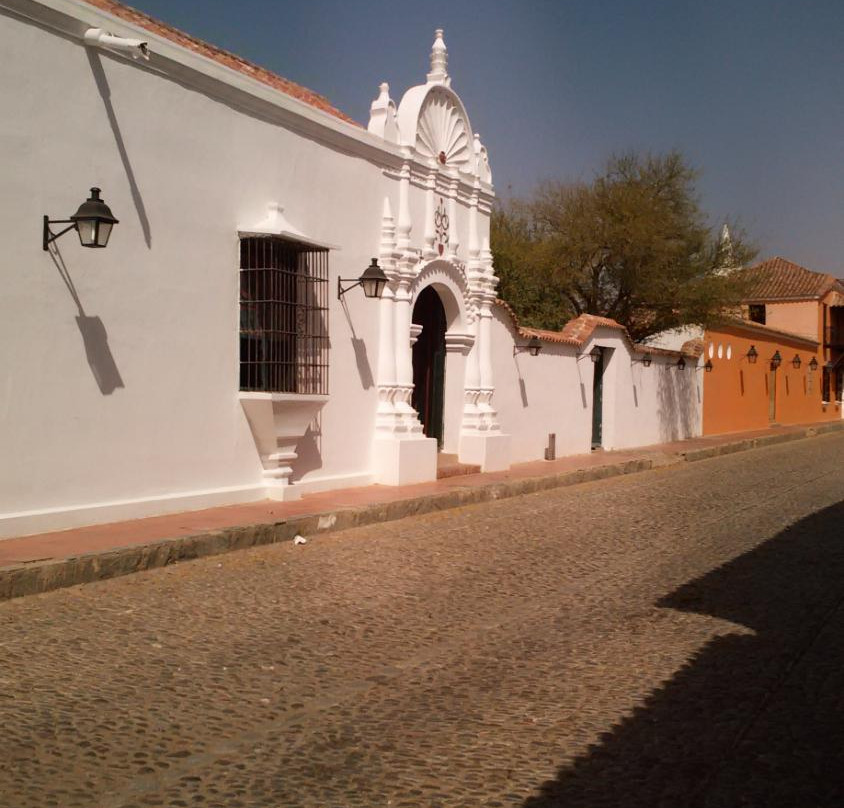 Casa De Las Ventanas De Hierro景点图片