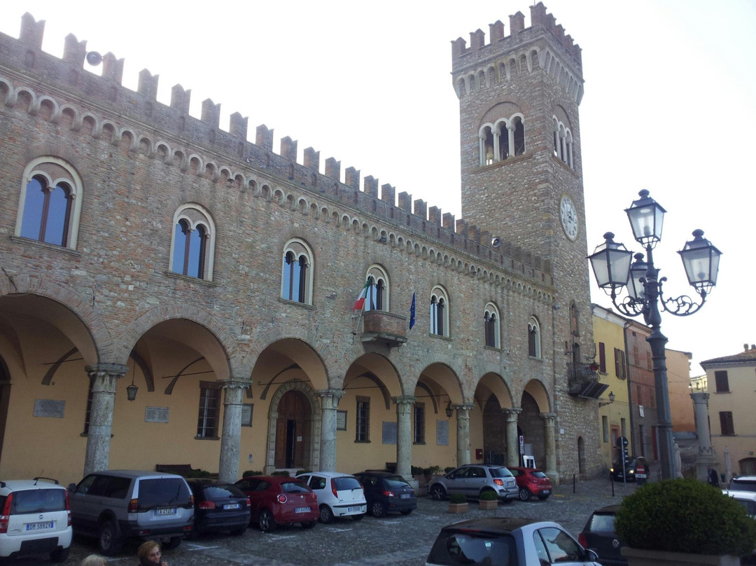 Colonna delle Anella景点图片