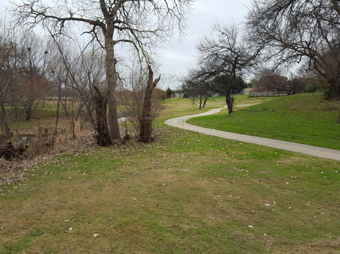 Nob Hill Greenbelt-卡罗尔顿必去景点