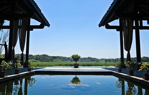 三特田野牧歌浪口温泉度假酒店