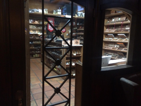 Cuban Cigar Factory-圣地亚哥必去景点