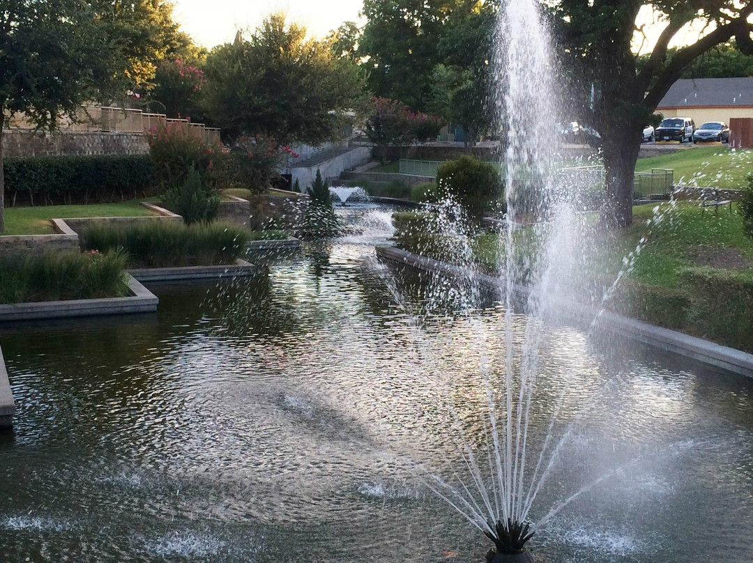 Granbury Hike & Bike Trail-格兰伯里必去景点