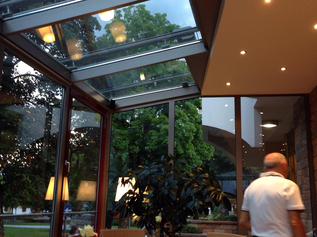 Cafe bacher-瓦尔道拉必去景点