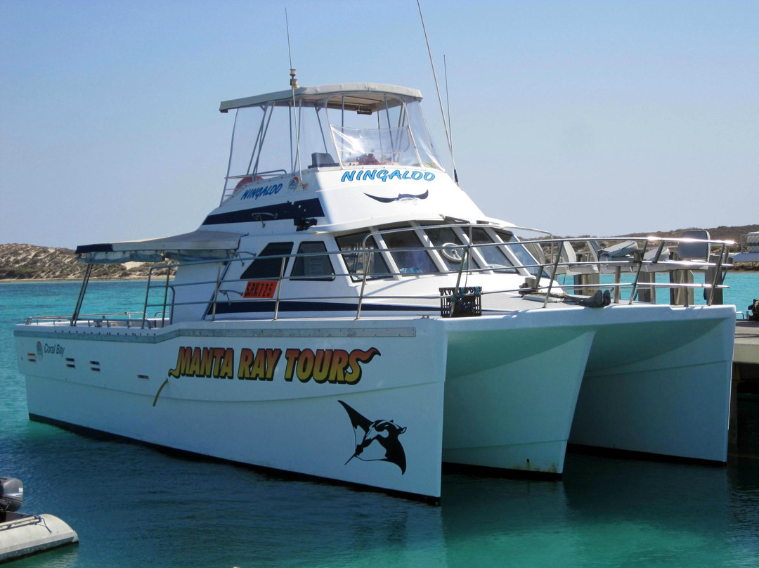 Ningaloo Coral Bay Boats-珊瑚湾必去景点