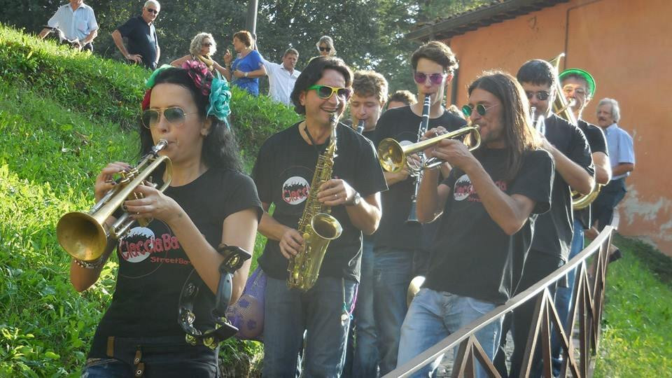 CiacciaBanda StreetBand - Sguerguenze Musicali Itineranti景点图片