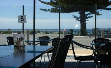 Seabreeze Hotel主图