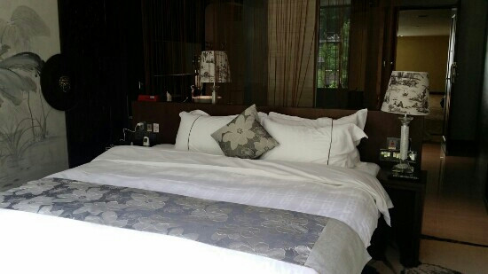 莽山森林温泉酒店主图