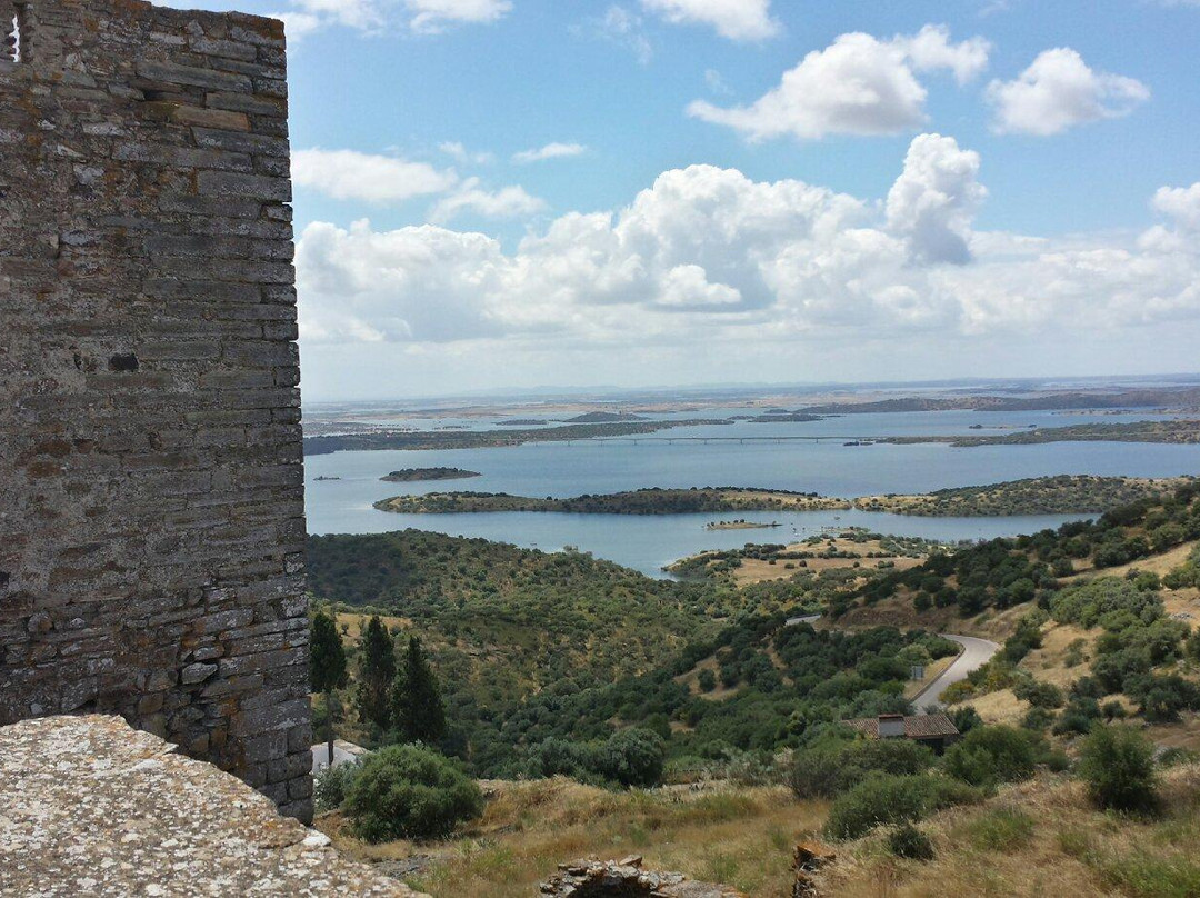 Monsaraz Castle and Walls-蒙萨拉斯必去景点