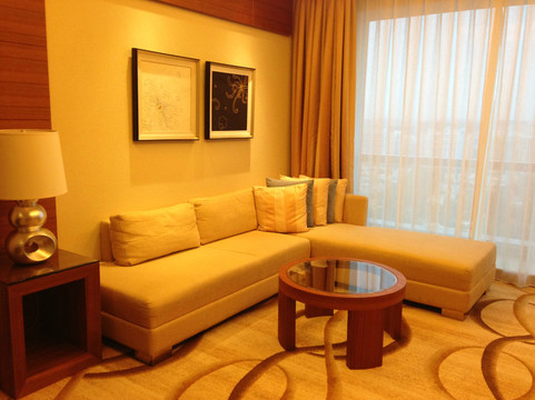 上海浦东康桥绿地假日酒店主图