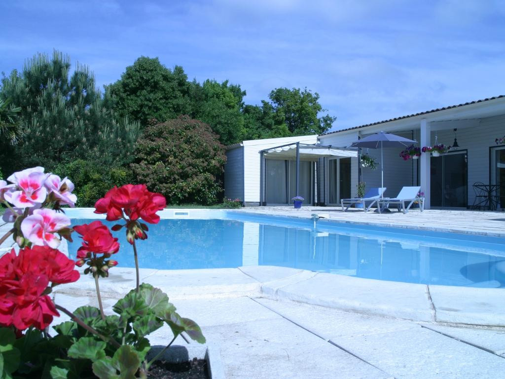 Au Bois Des Tilleuls主图