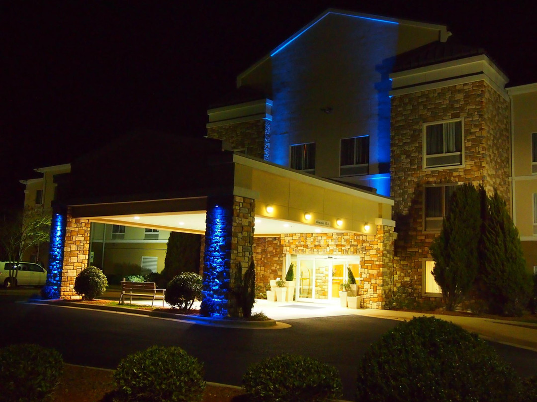 Robersonville酒店住宿-Holiday Inn Express Williamston By IHG