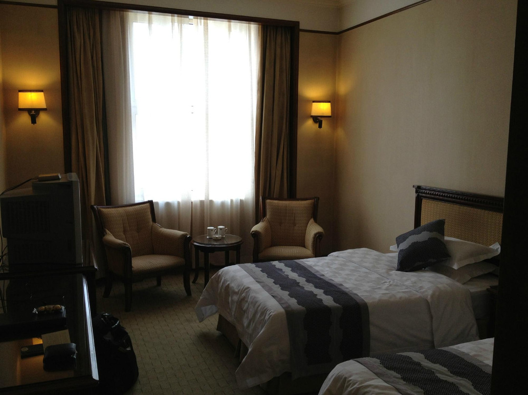 龙城花园饭店主图