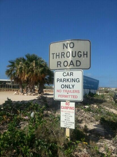 Coral Bay Beach-珊瑚湾必去景点