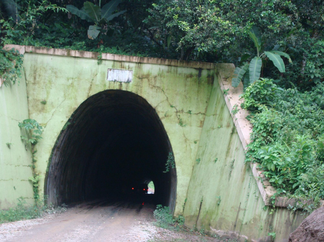 Knolley's Tunnel-Tabaquite必去景点