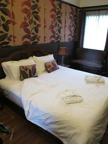 五重奏旅店主图