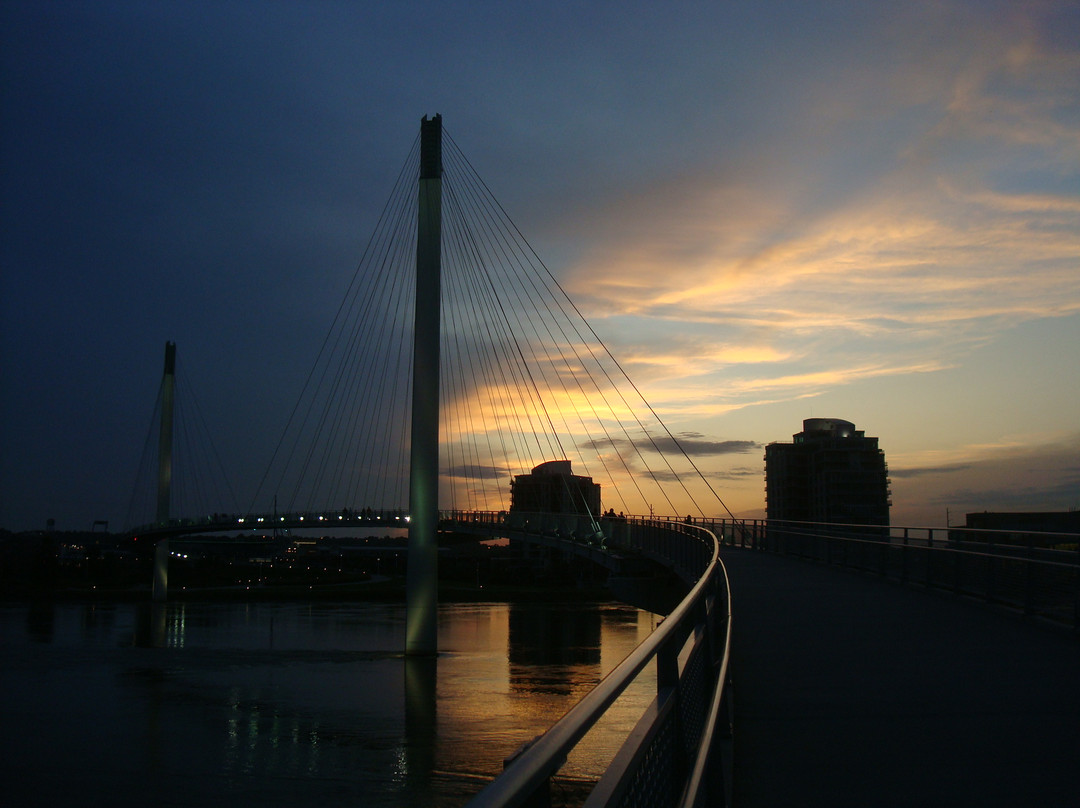 Bob Kerrey Pedestrian Bridge景点图片