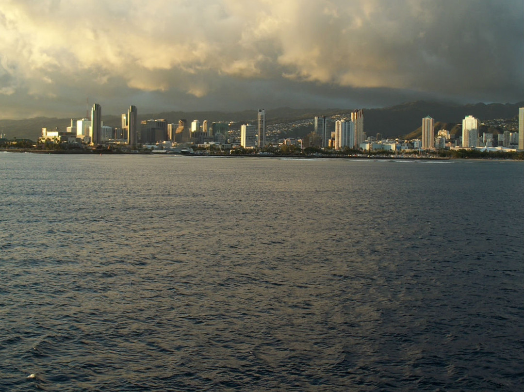 夏威夷爱之船夕阳夜宴游-火奴鲁鲁必去景点
