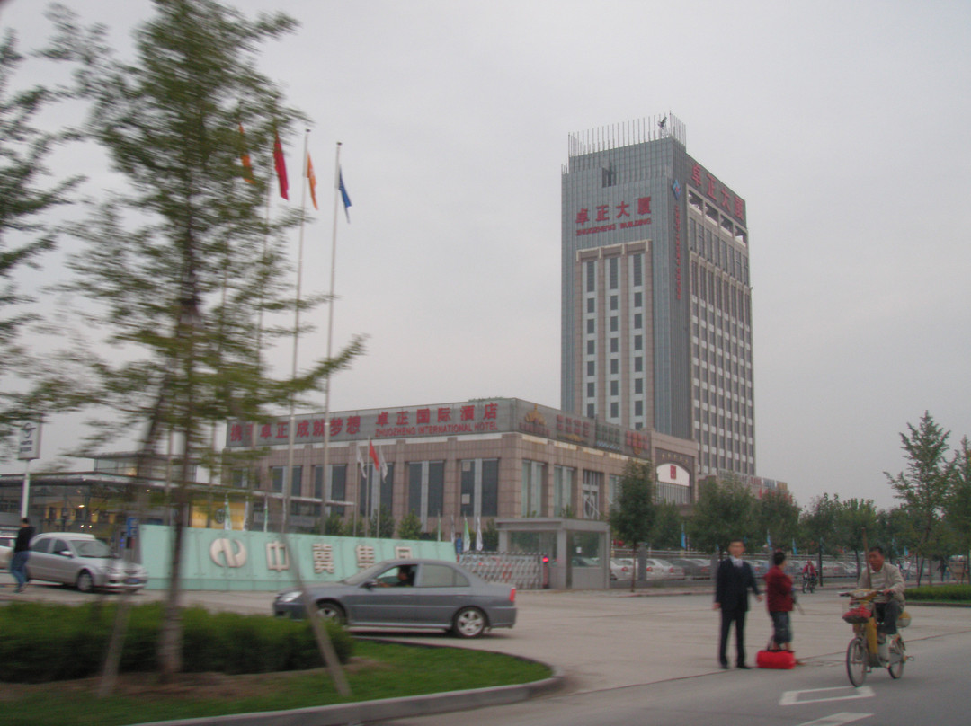 卓正国际酒店主图