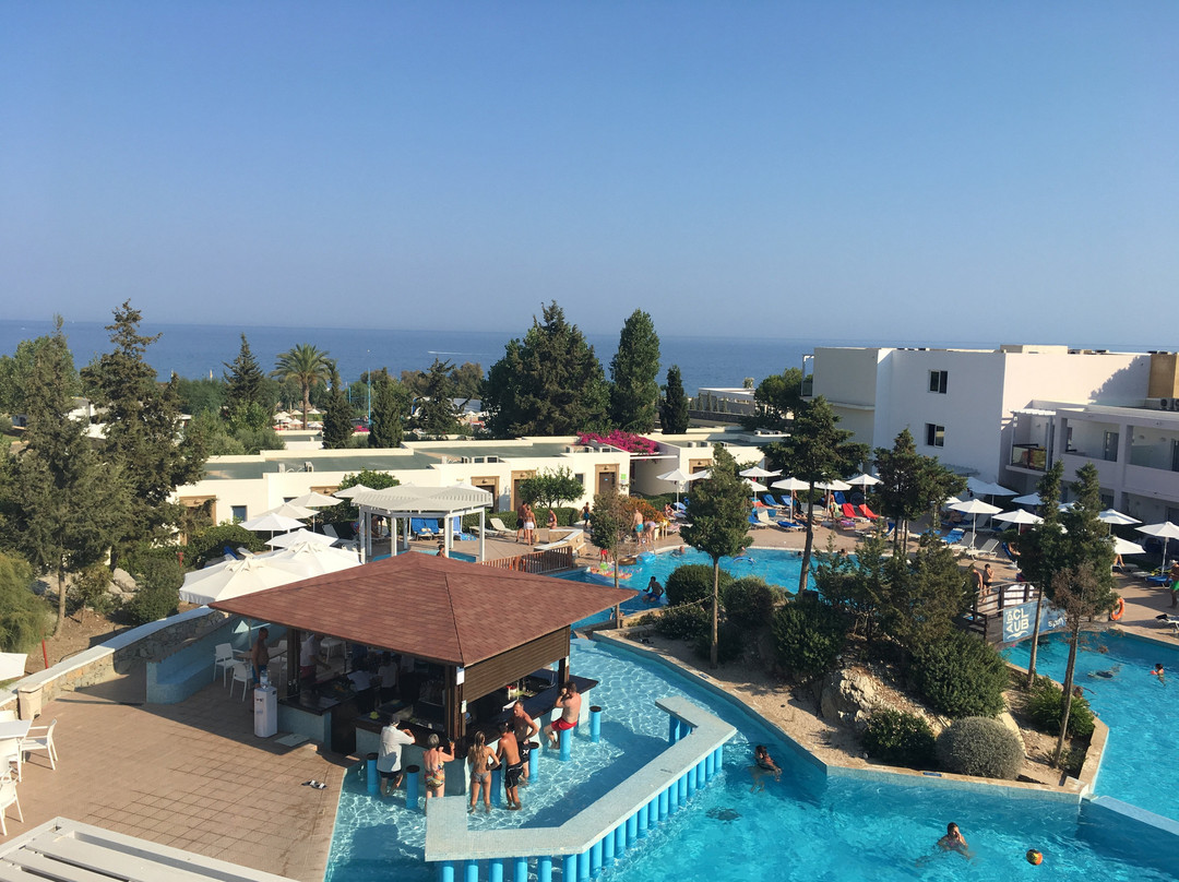 Kiotari Miraluna Beach Resort主图