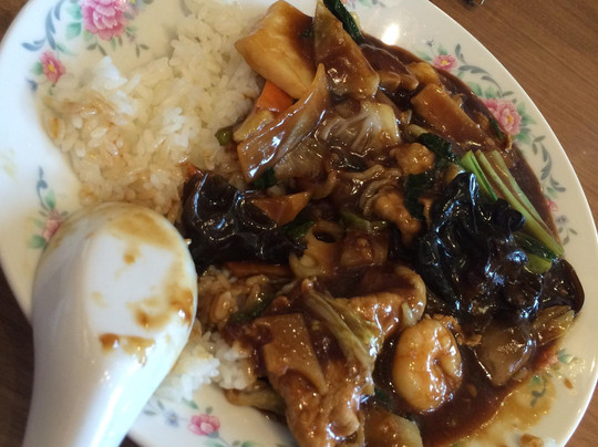 东员町餐馆和美食-Benitoragyozabo Aeon Malltoin