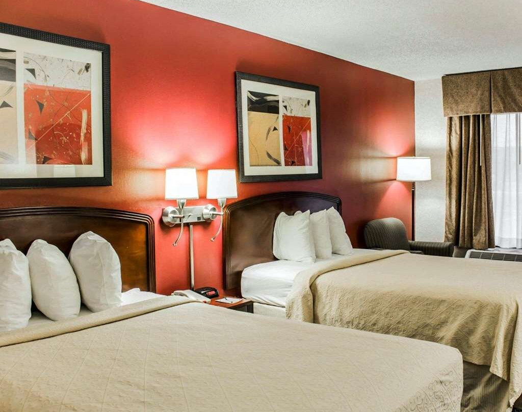 Quality Inn Roanoke Near Lake Gaston主图