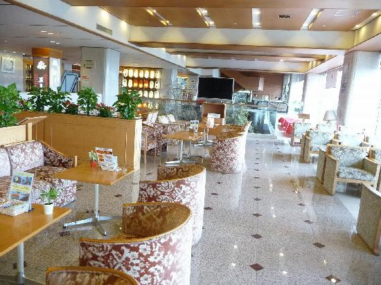 胜浦市酒店住宿-Mikazuki Sea Park Hotel Katsuura