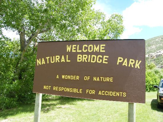 Ayres Natural Bridge景点图片