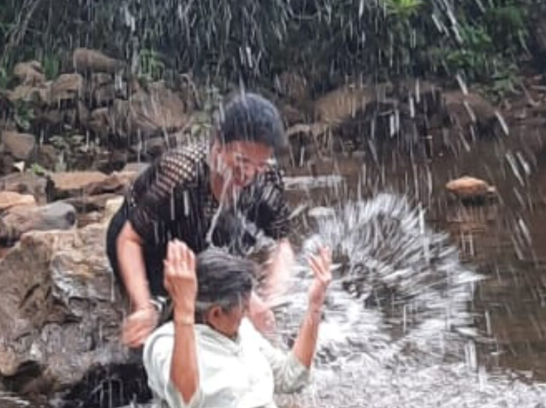 Foggy Knolls Resort主图