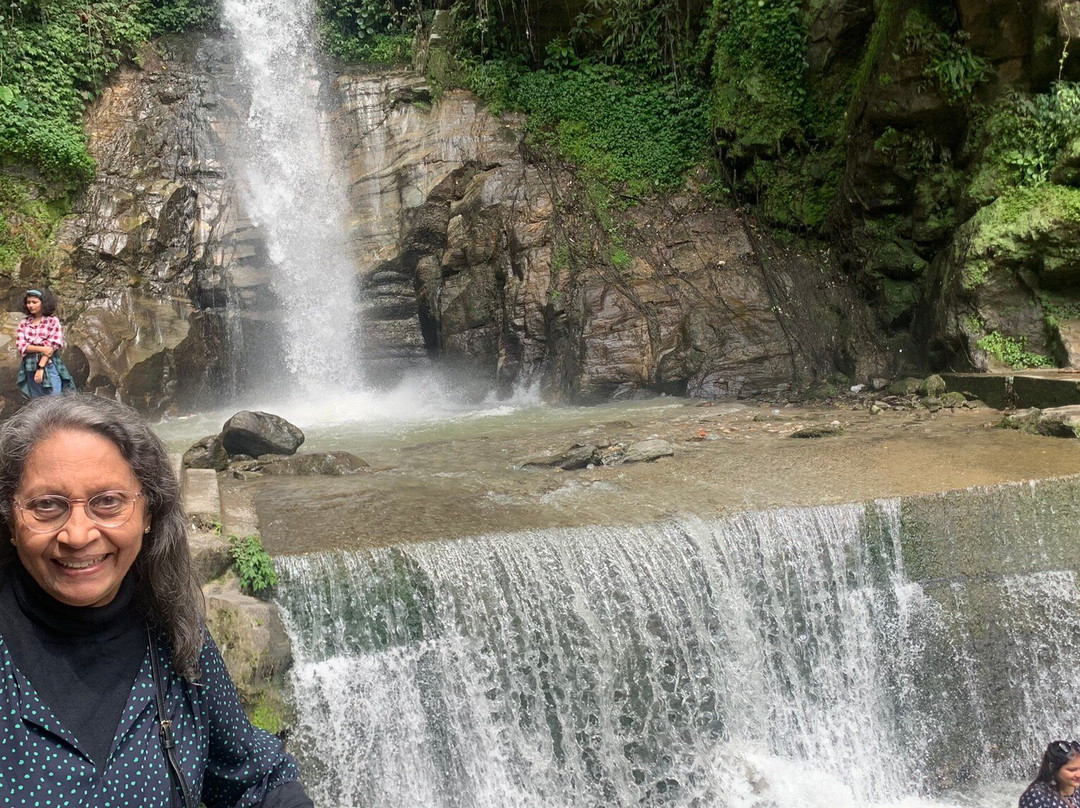 Banjhakri Water Falls景点图片