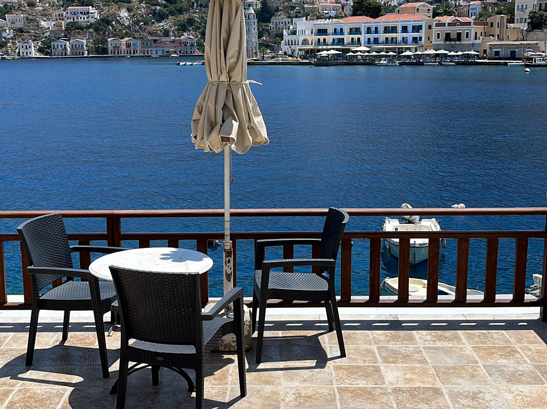 Odyssia Apartments主图