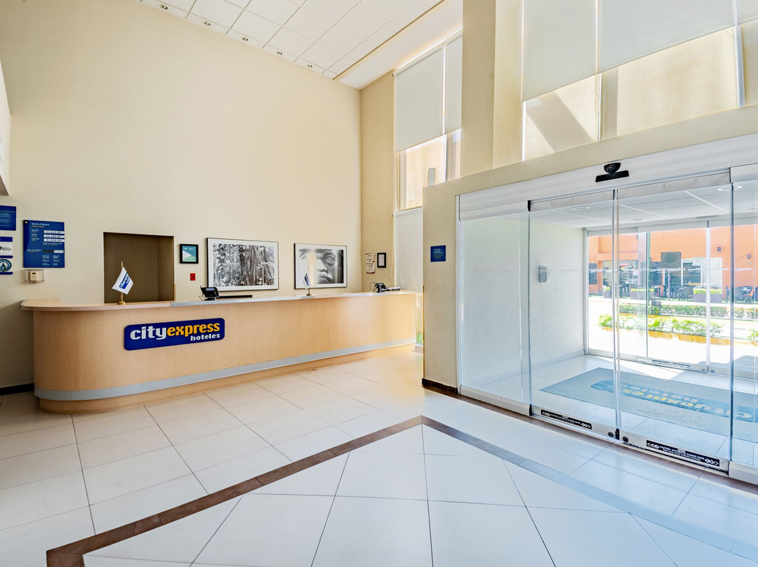 City Express By Marriott Villahermosa主图