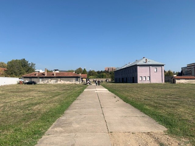 Red Cross Nazi Concentration Camp-Nis必去景点