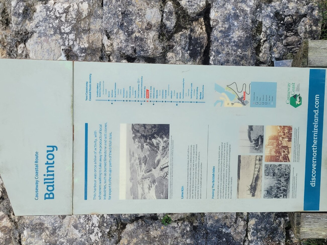 Ballintoy Harbour景点图片