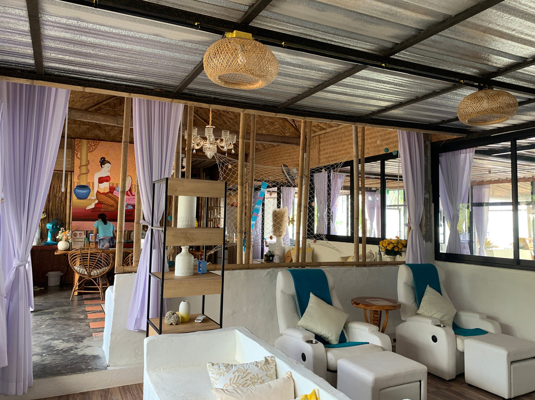 A Serene Beach Spa - Koh Samui-塔林必去景点