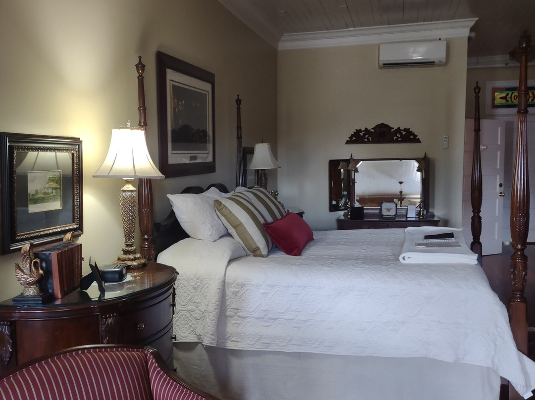 Plains Historic Inn & Antique Mall-Plains必去景点