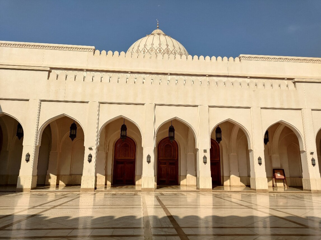 Sultan Qaboos Mosque-塞拉莱必去景点