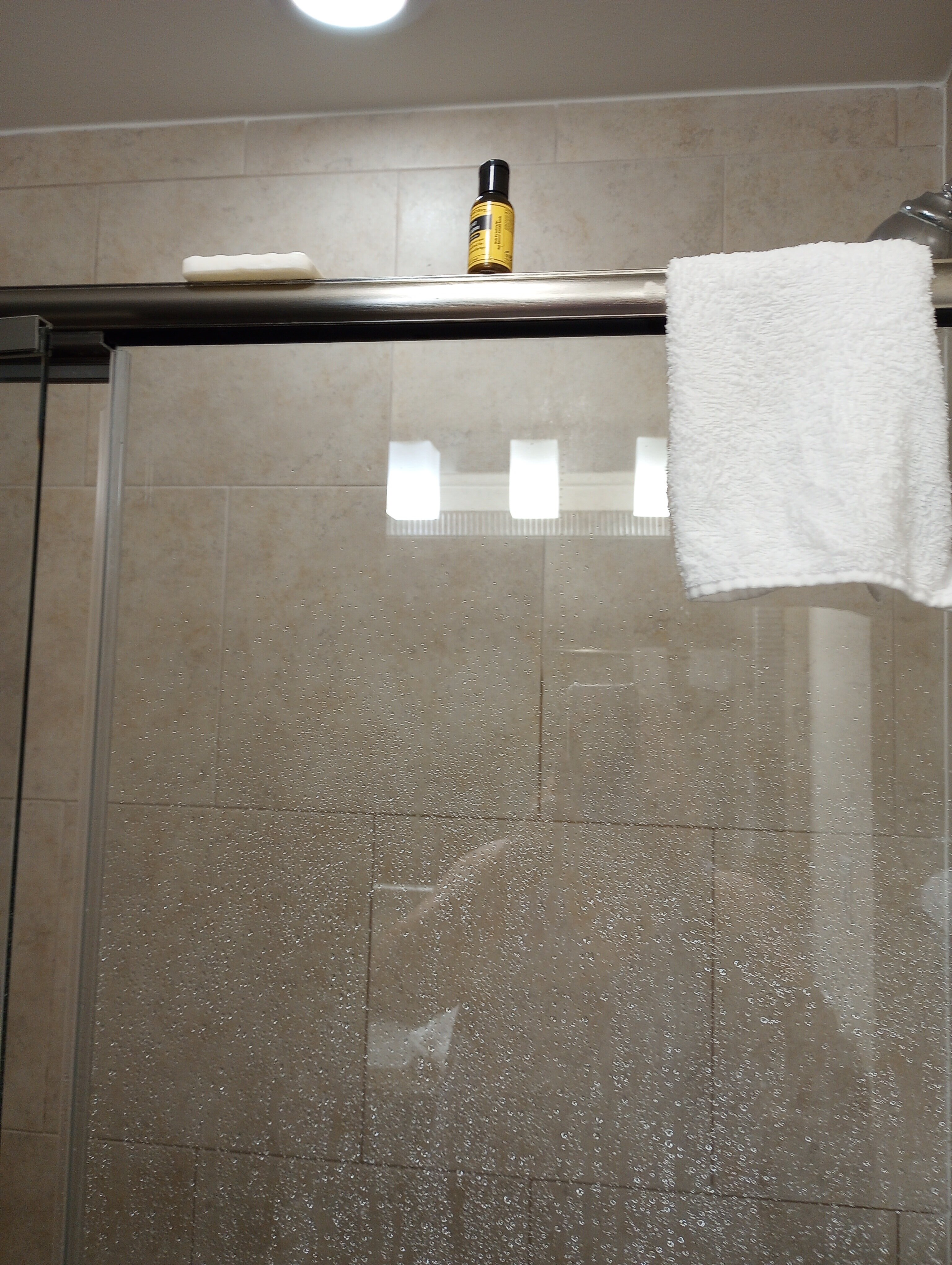 Best Western Plus Atrium Inn & Suites-浴室