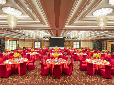 天津滨海皇冠假日酒店主图