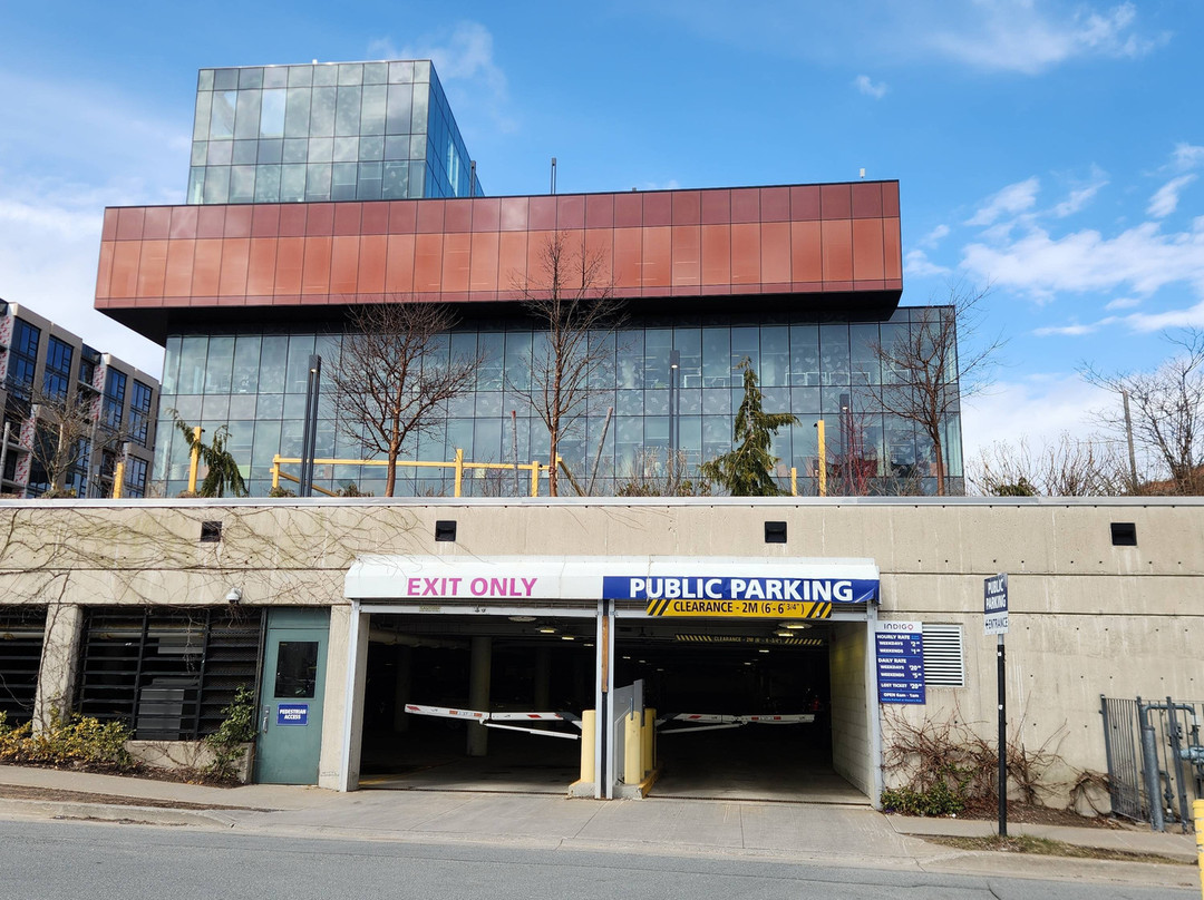 Halifax Central Library景点图片