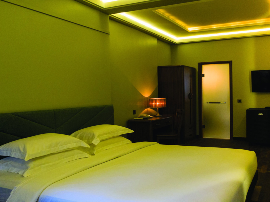 Fuvahmulah Central Hotel主图